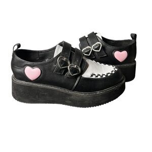 Koi Pink Heart Black Strappy Creeper Size 7